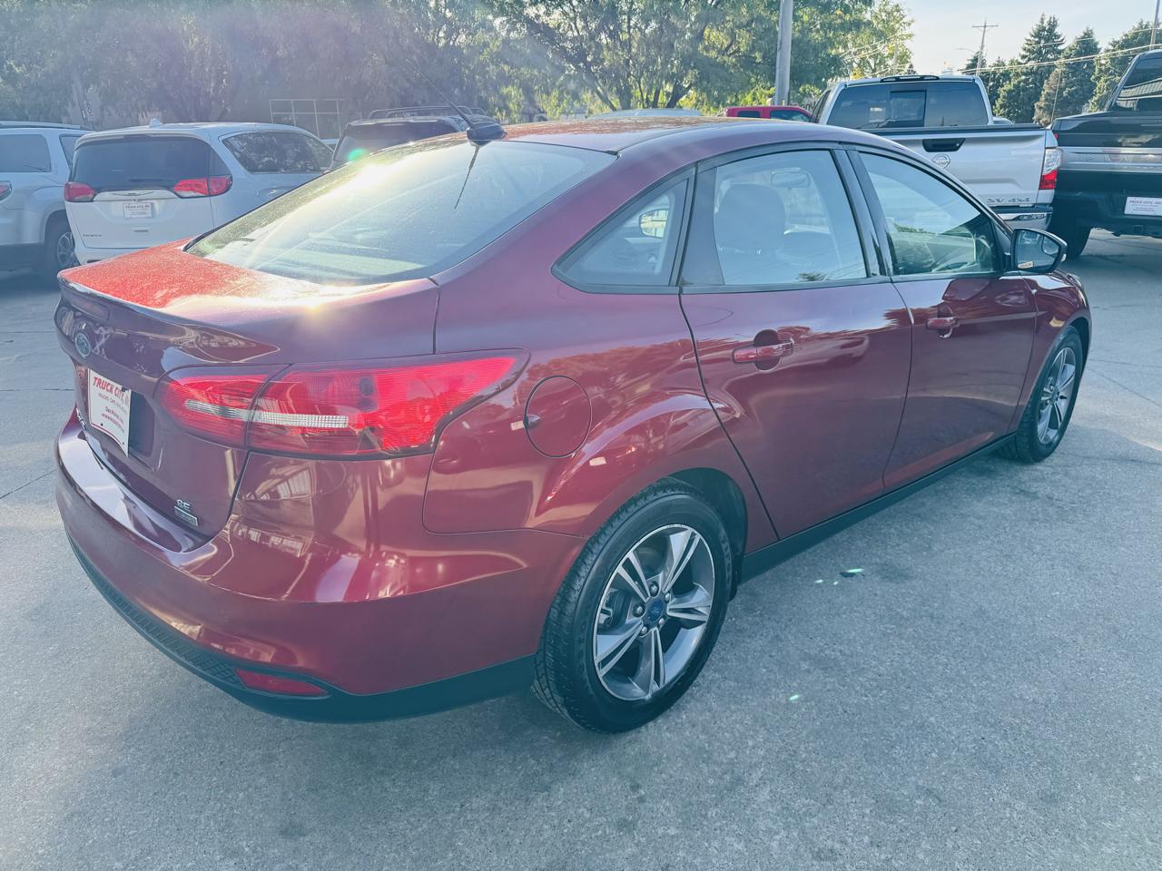 Ford Focus SE Sedan 2017