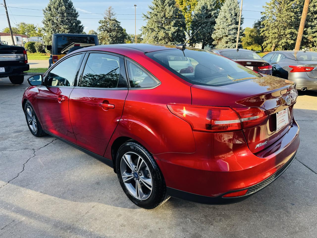 Ford Focus SE Sedan 2017