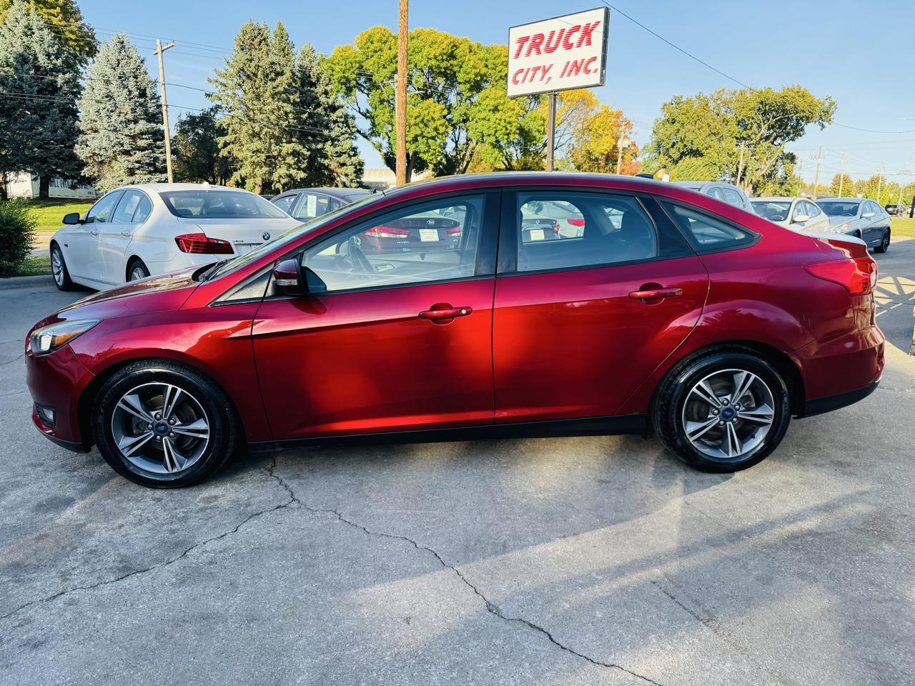 Ford Focus SE Sedan 2017