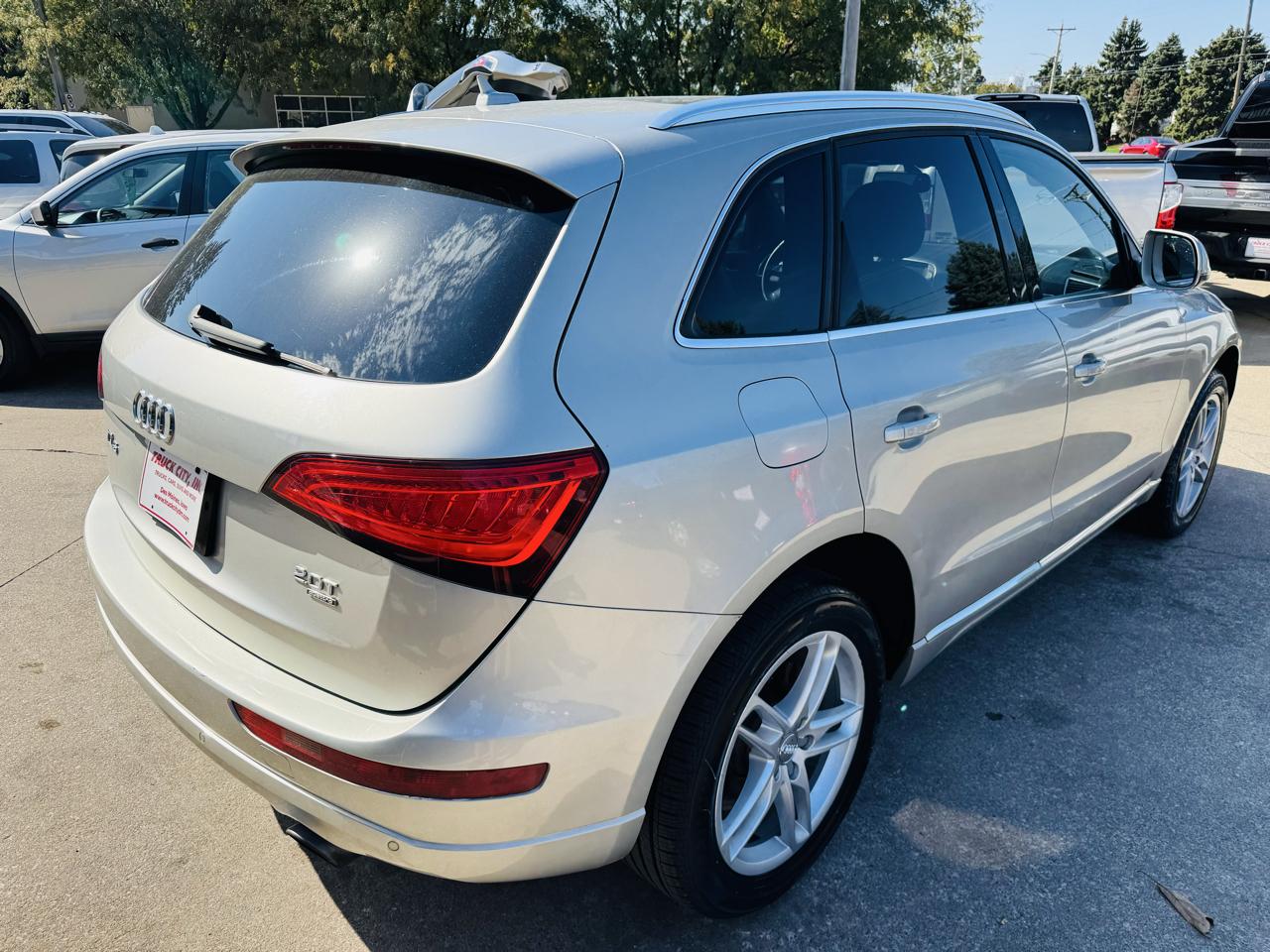 Audi Q5 2.0 quattro Premium 2013