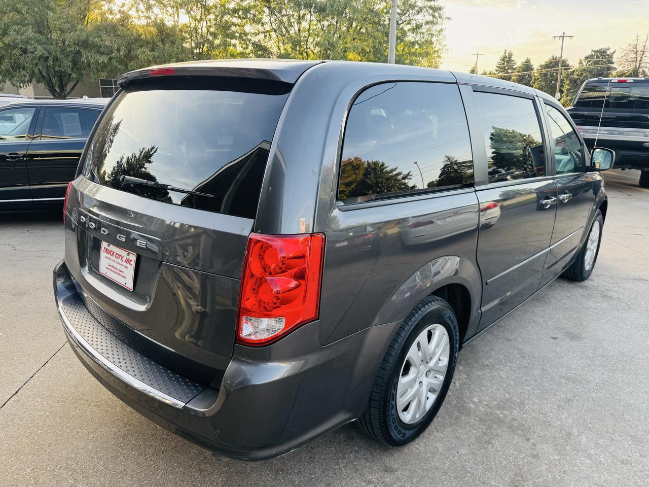 Dodge Grand Caravan SE 2016