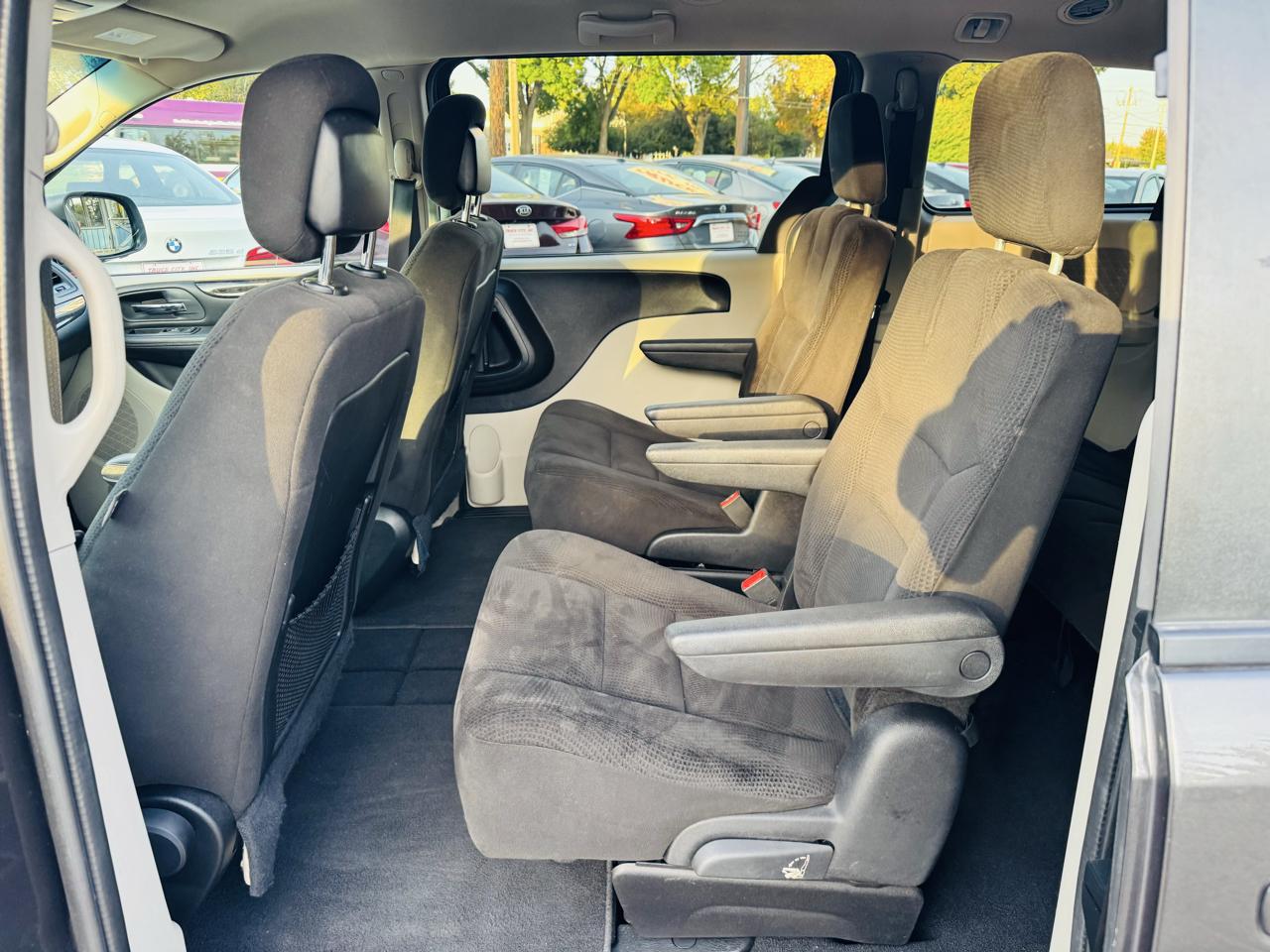 Dodge Grand Caravan SE 2016