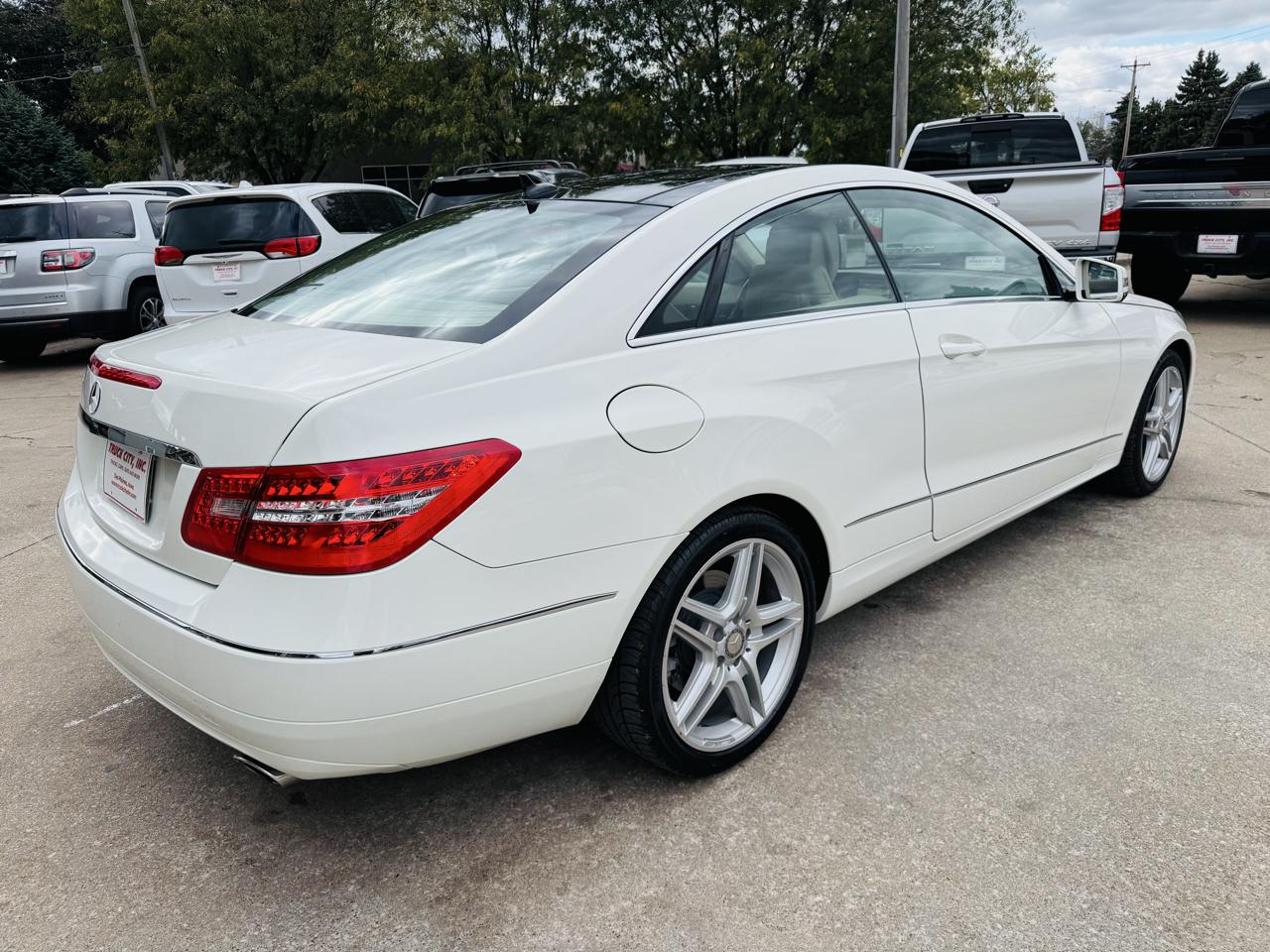 Mercedes-Benz E-Class E350 Coupe 2011