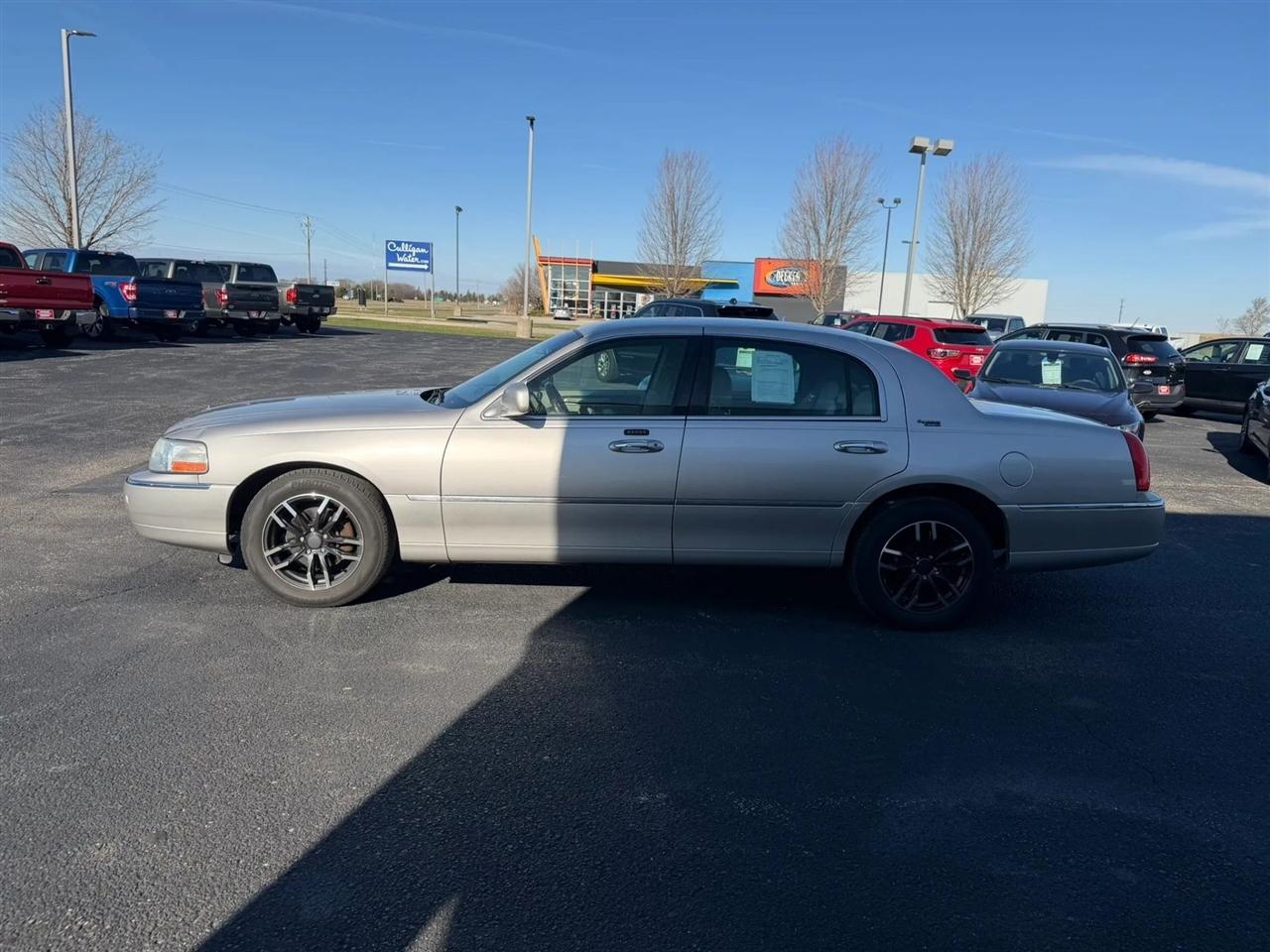 Lincoln Town Car  2009