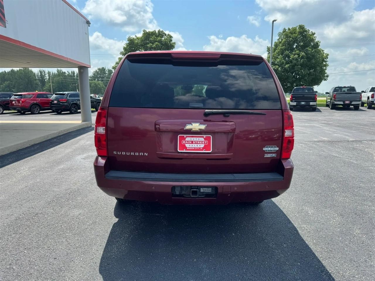2008 Chevrolet Suburban LT - Photo 4