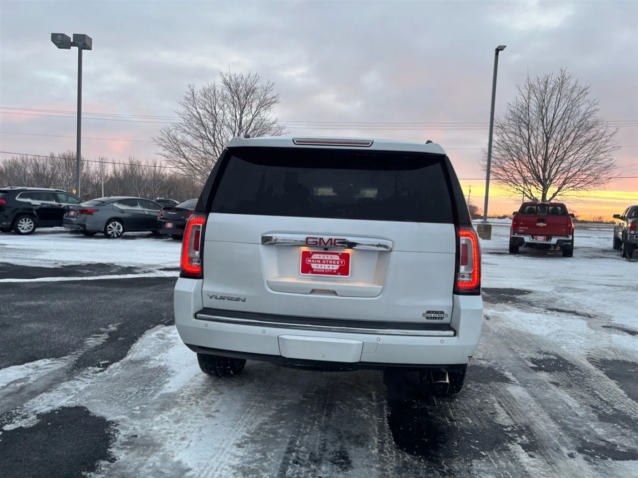 GMC Yukon Denali  2016