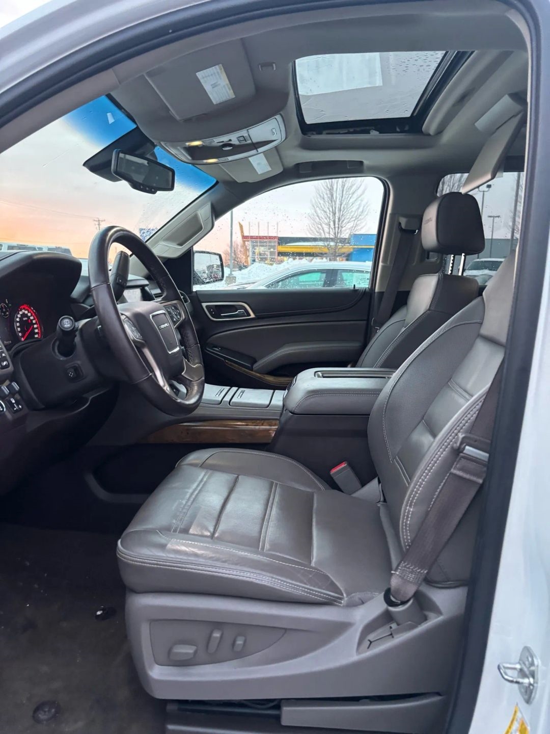 GMC Yukon Denali  2016