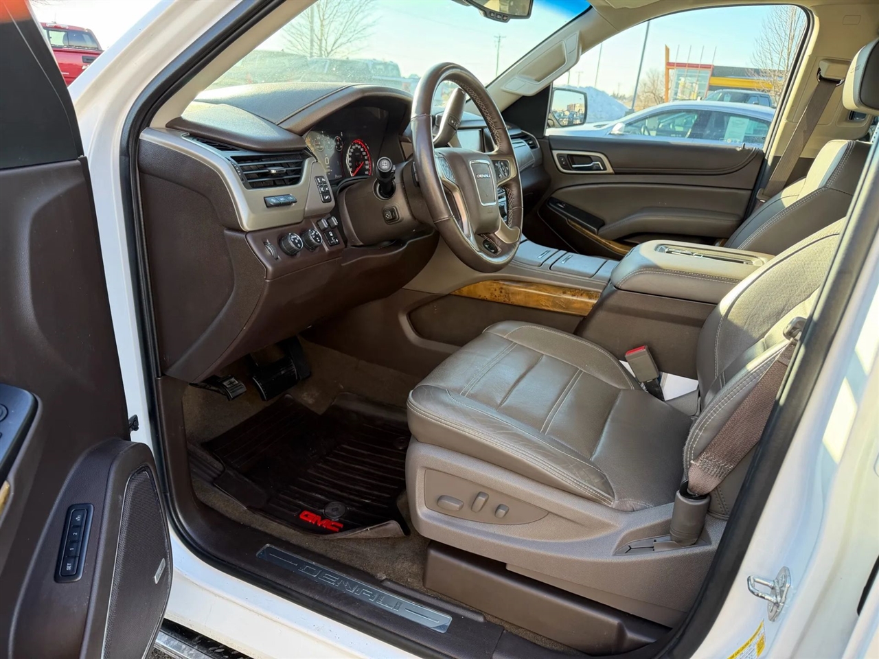 GMC Yukon Denali  2016