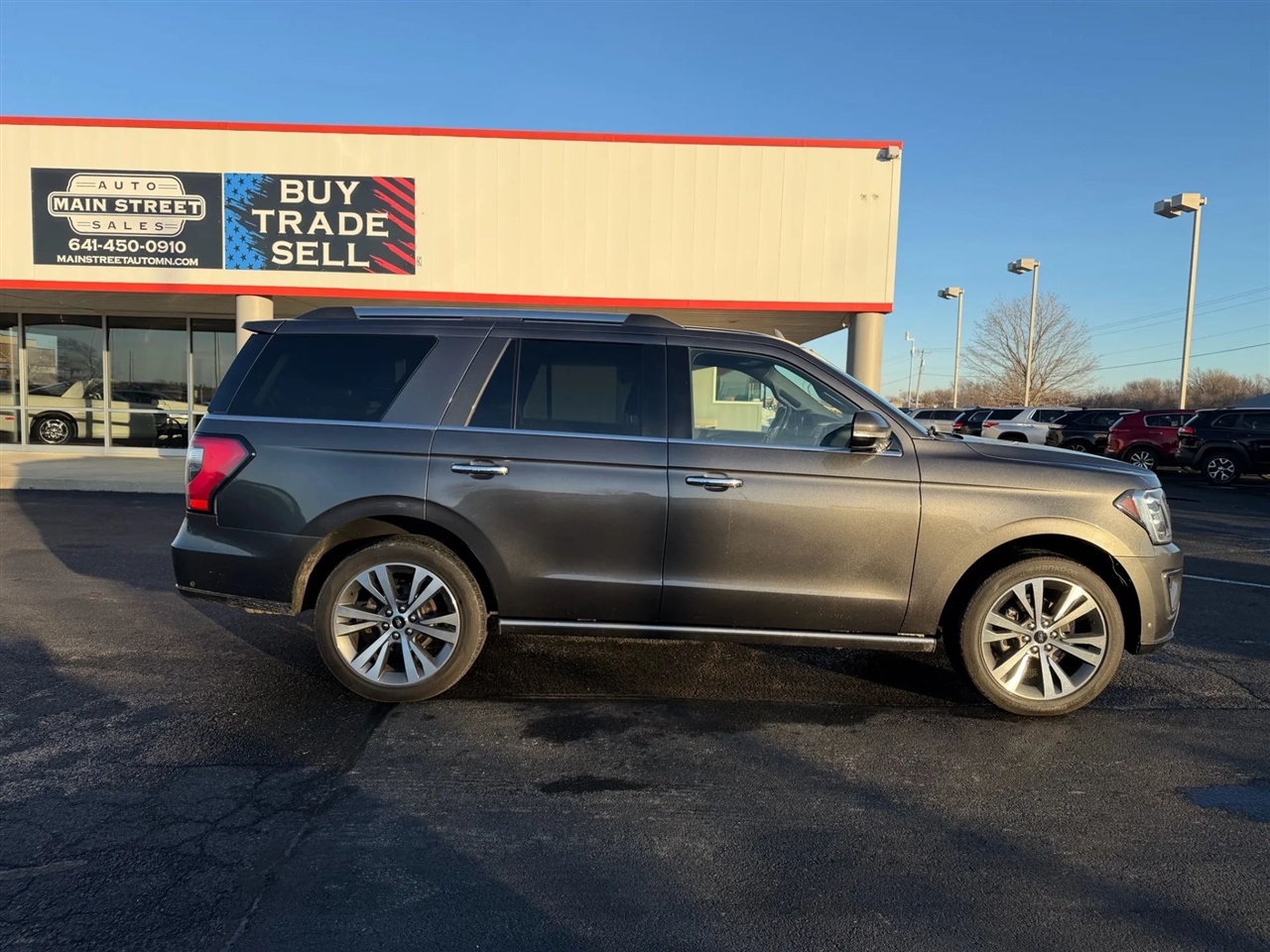 Ford Expedition  2021