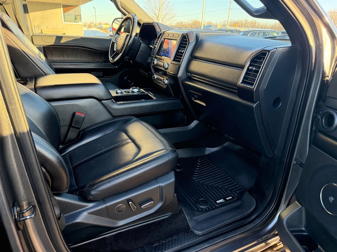 Ford Expedition  2021