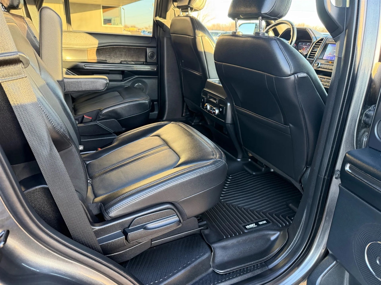 Ford Expedition  2021