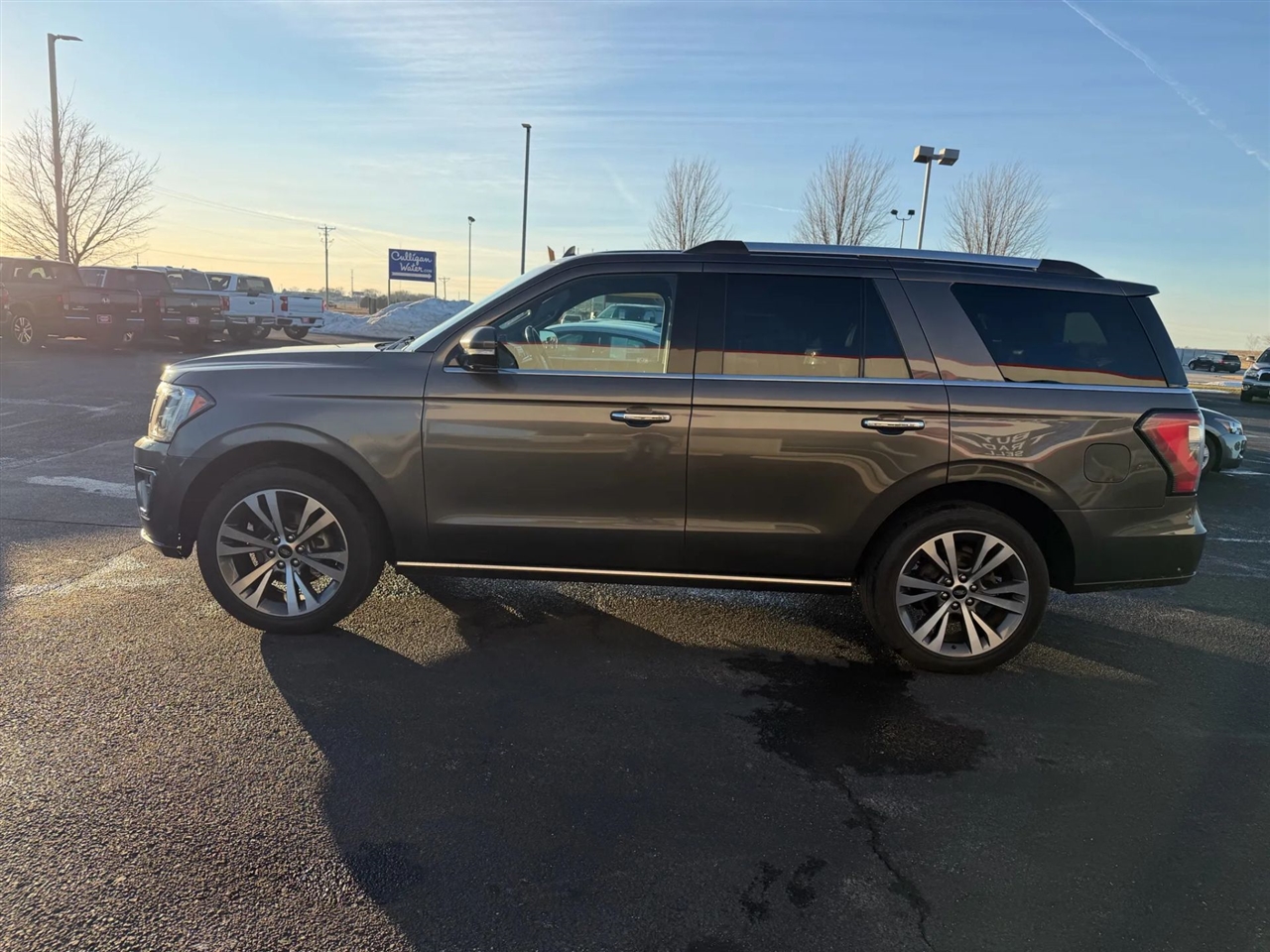 Ford Expedition  2021