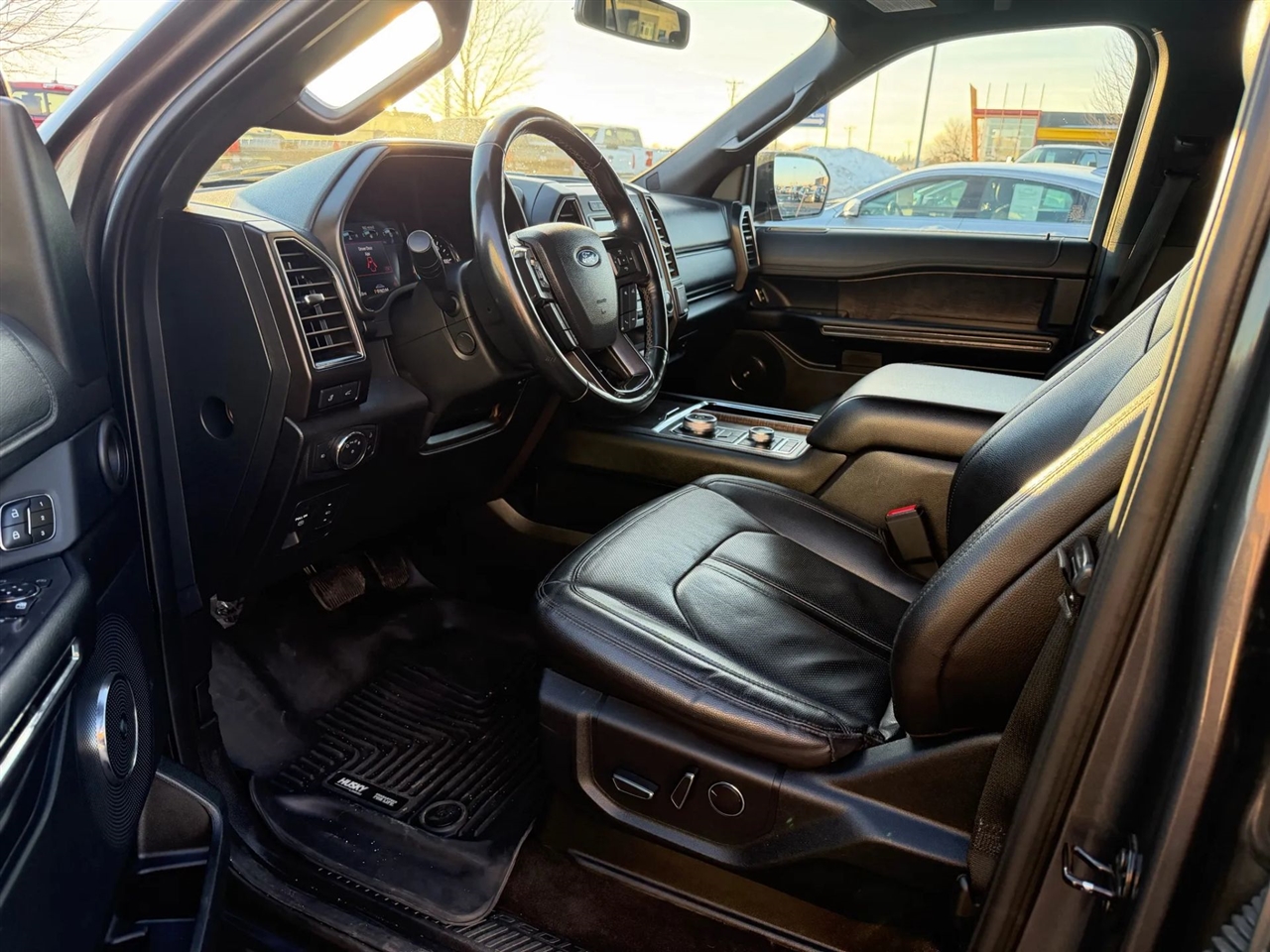 Ford Expedition  2021