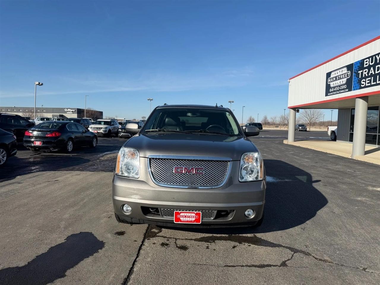 GMC Yukon Denali  2012