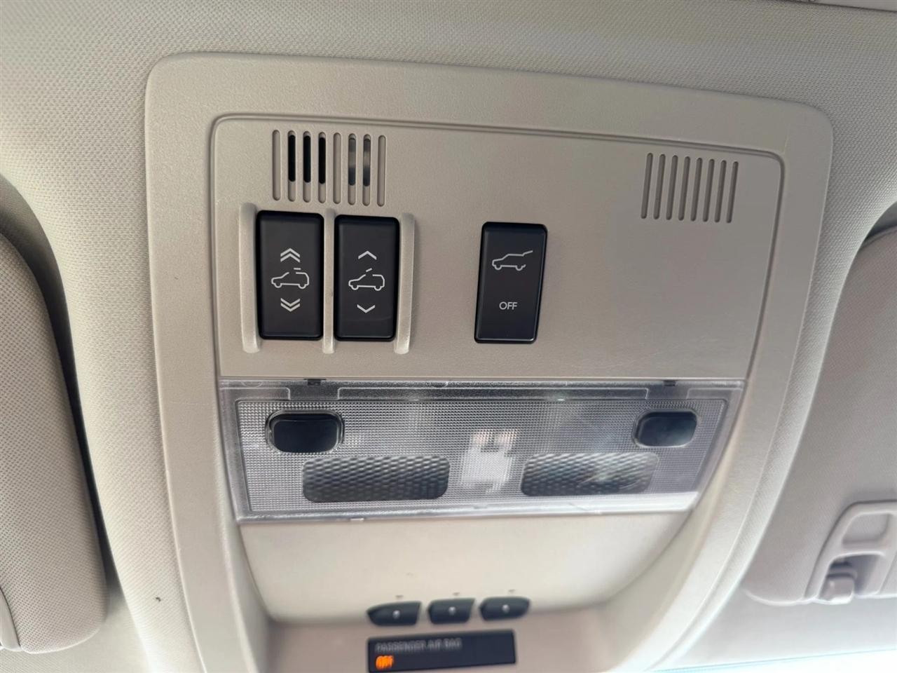 GMC Yukon Denali  2012