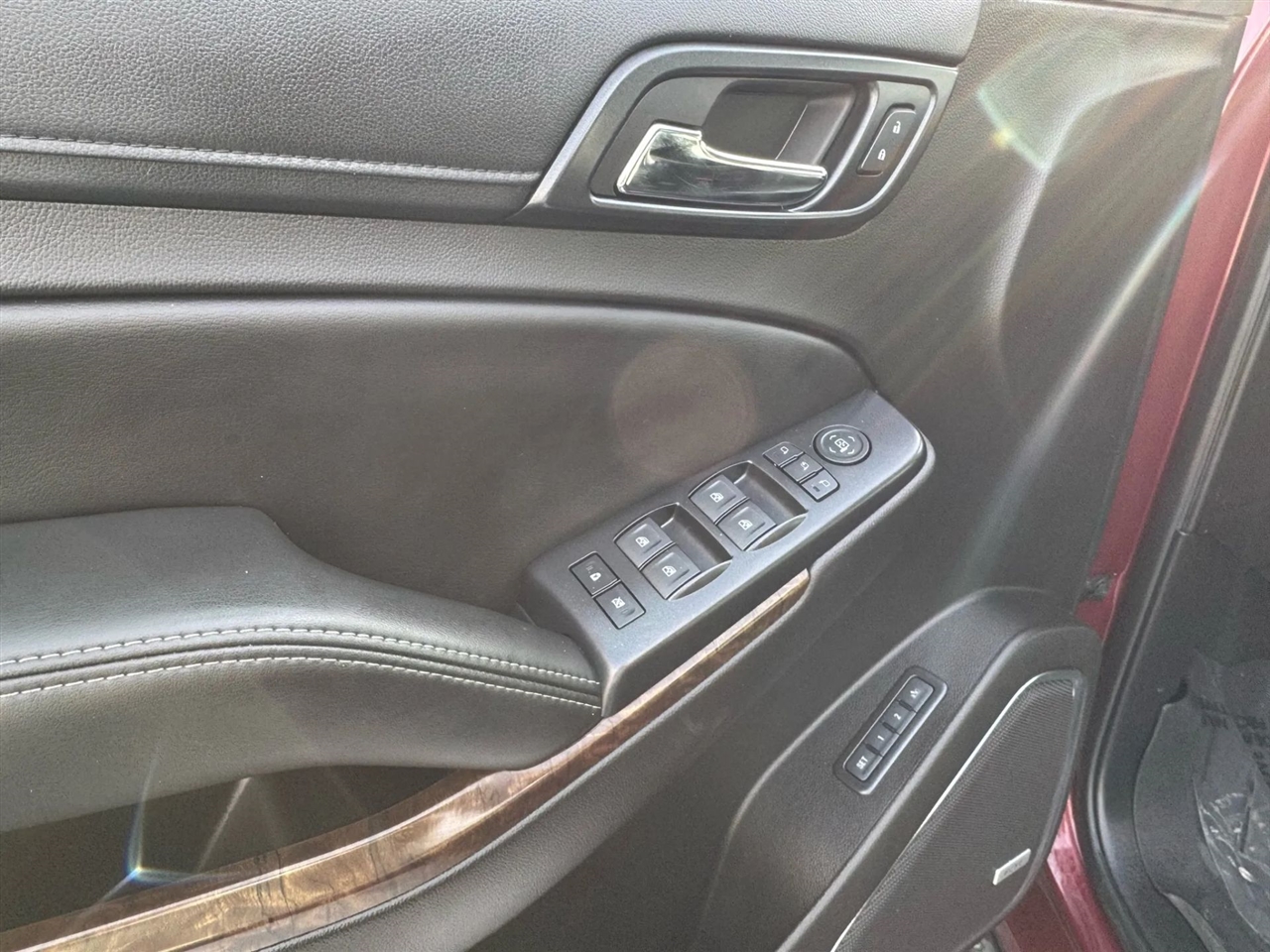 Chevrolet Suburban  2017