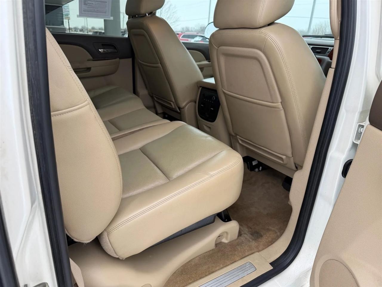 Chevrolet Avalanche  2011