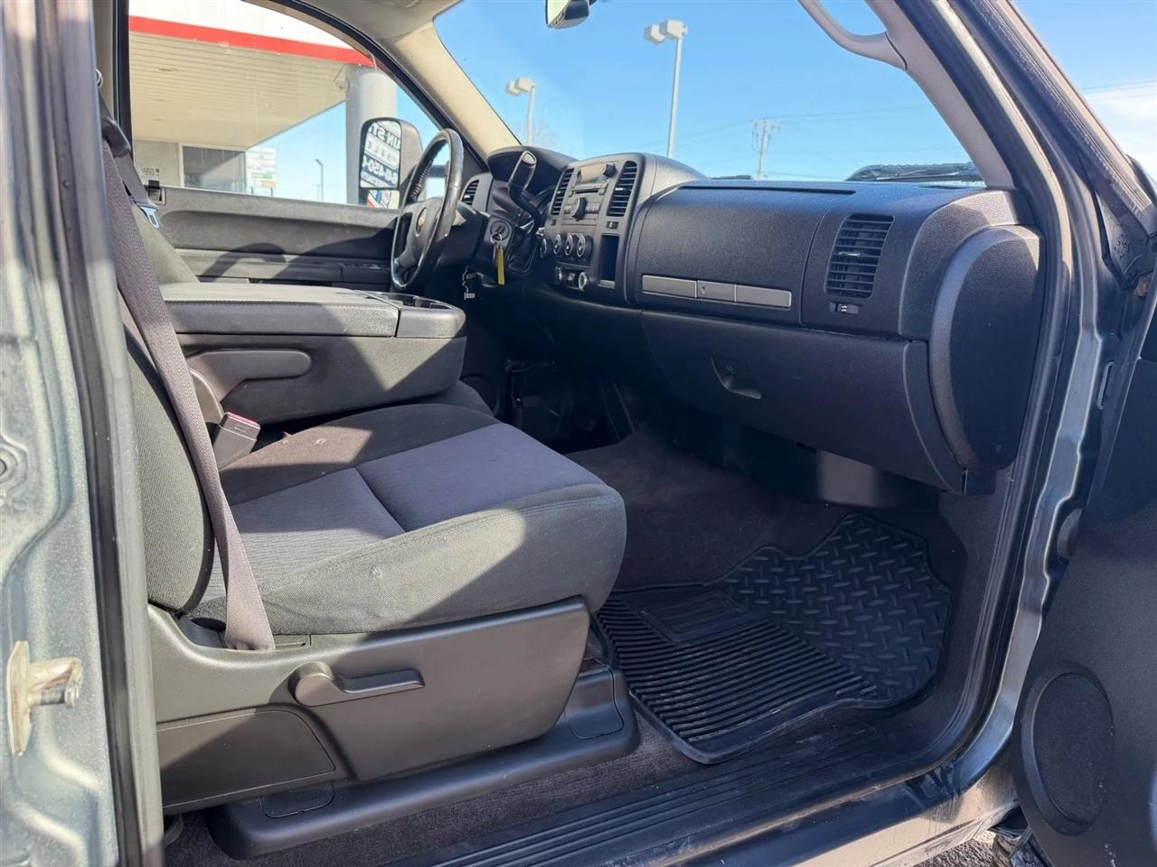 Chevrolet Silverado 2500HD  2011