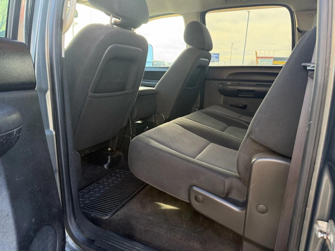 Chevrolet Silverado 2500HD  2011