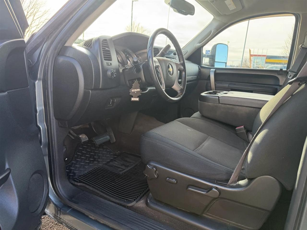 Chevrolet Silverado 2500HD  2011