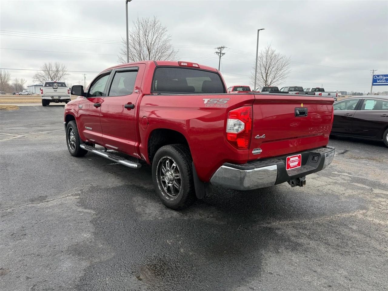 Toyota Tundra  2015