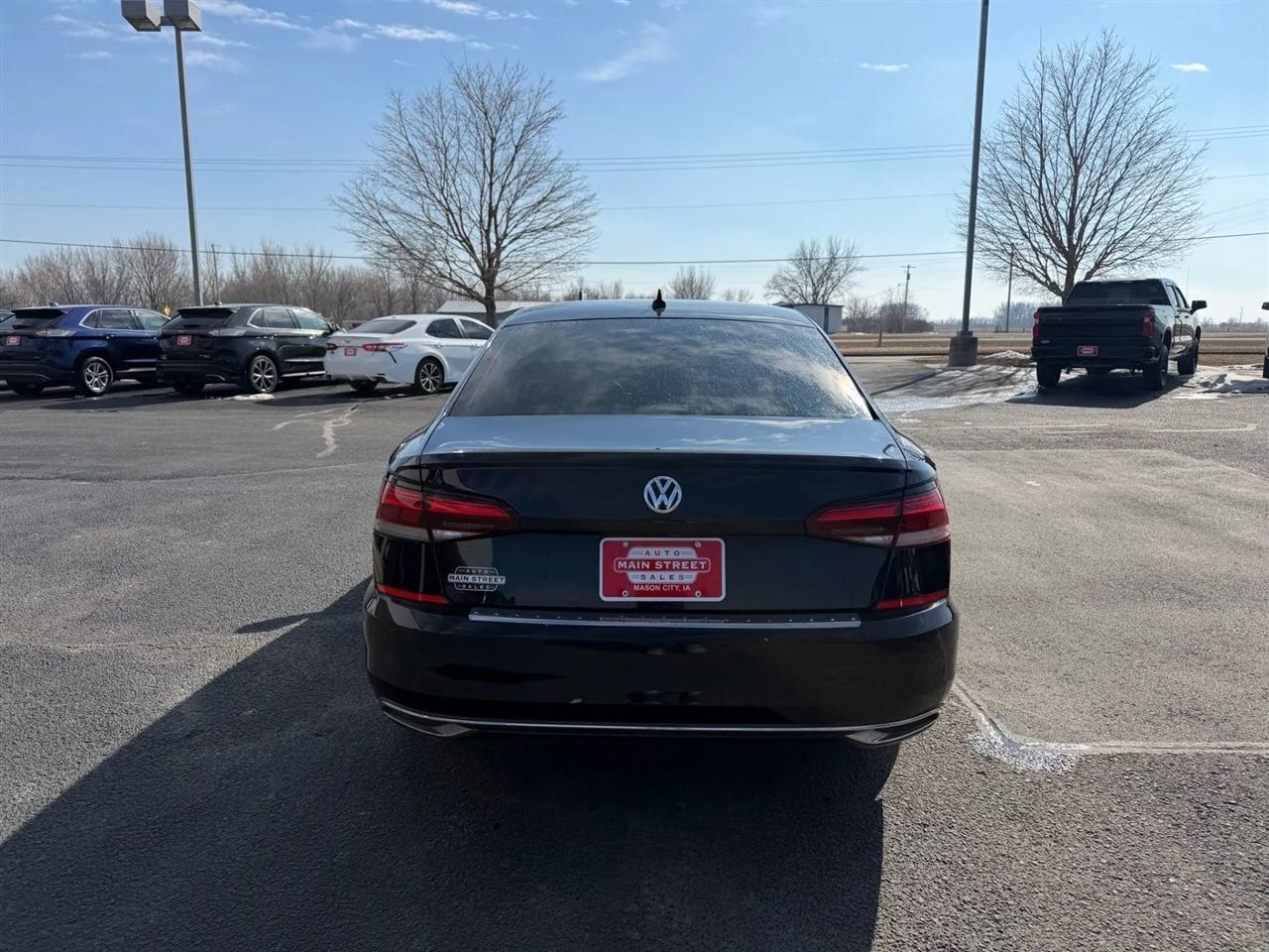 Volkswagen Passat  2021