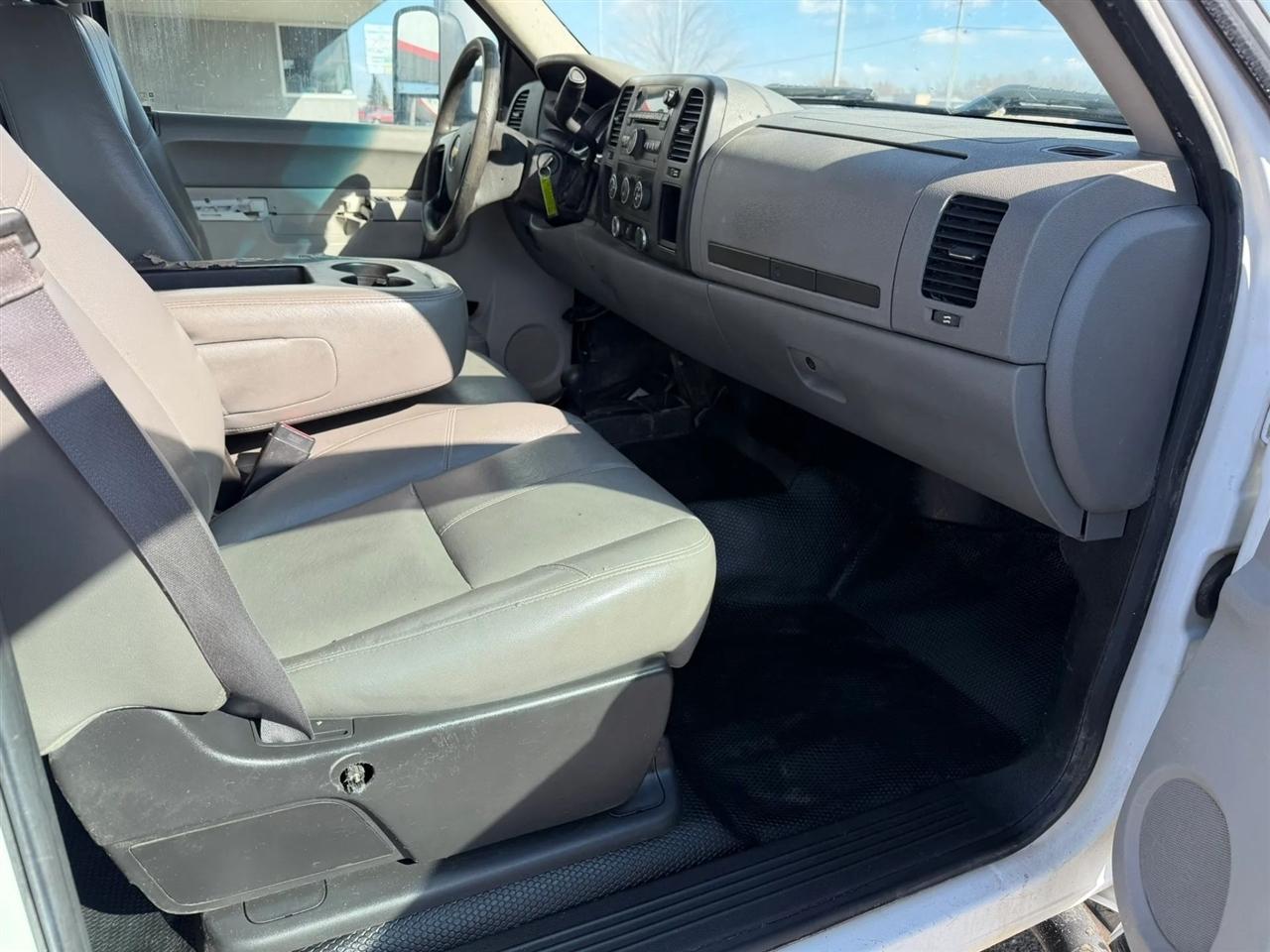 Chevrolet Silverado 2500HD  2013