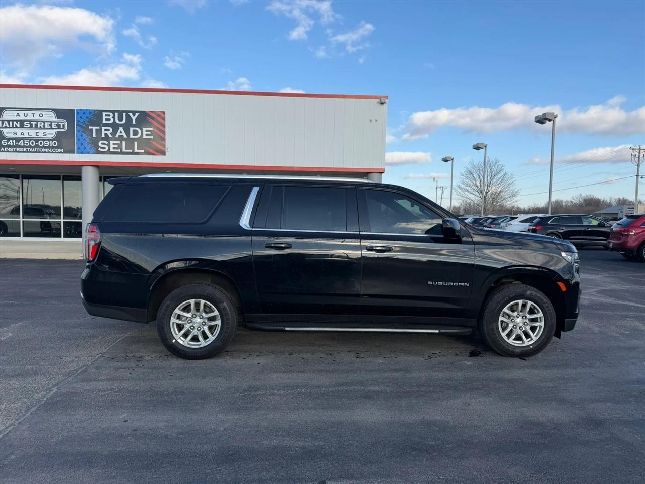 Chevrolet Suburban  2021