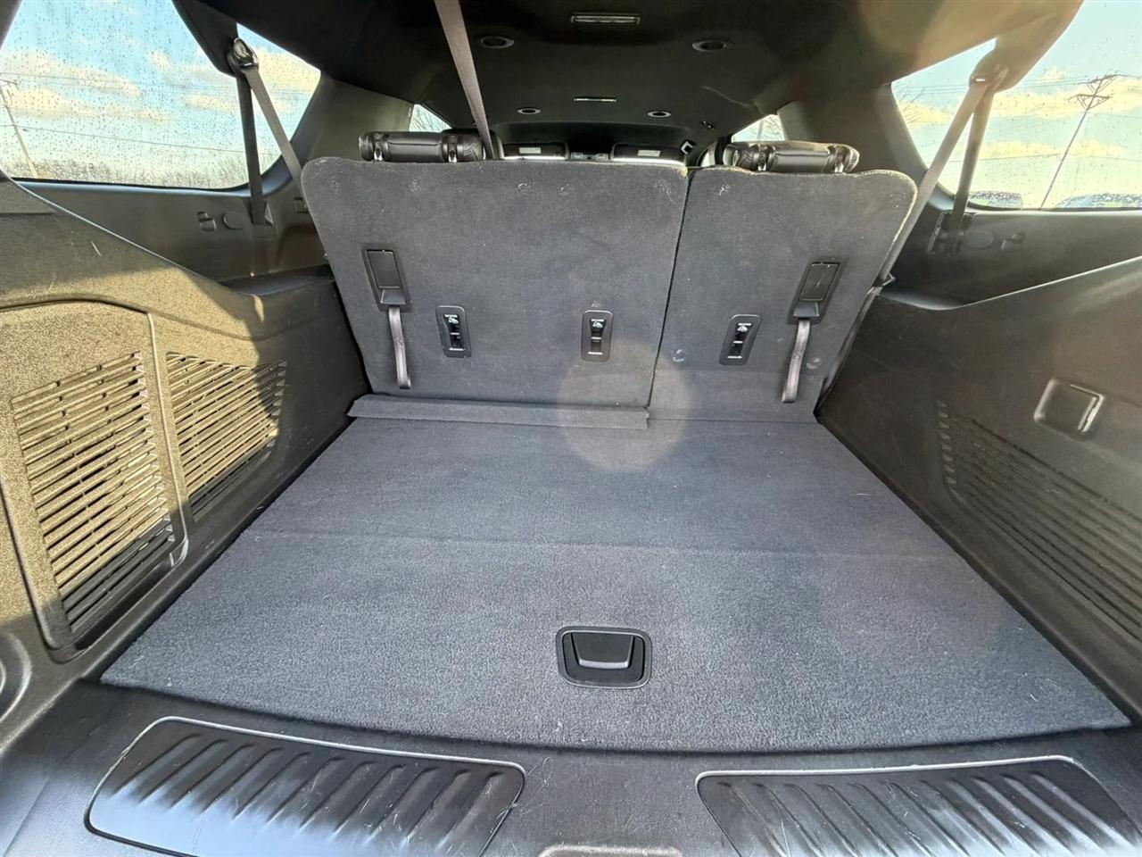 Chevrolet Suburban  2021