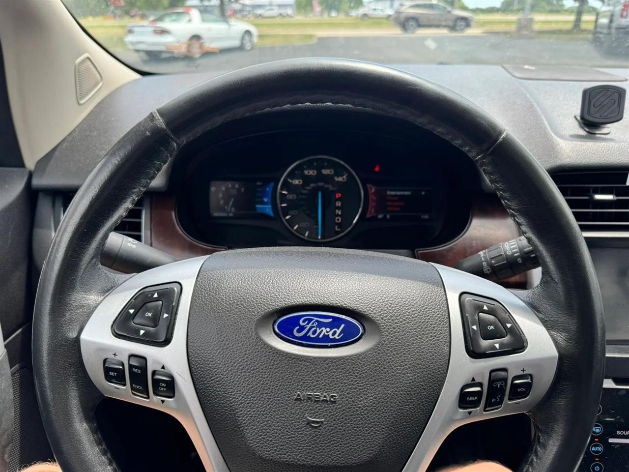 Ford Edge  2012