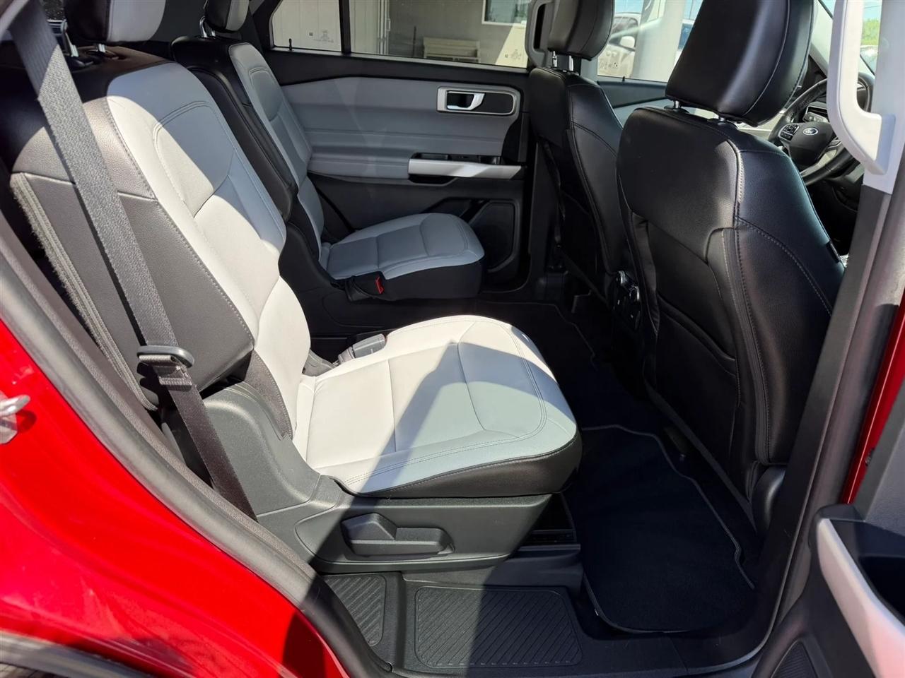 Ford Explorer  2021