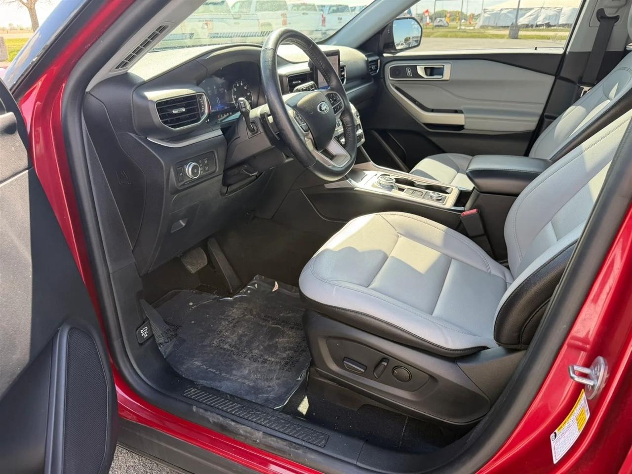 Ford Explorer  2021