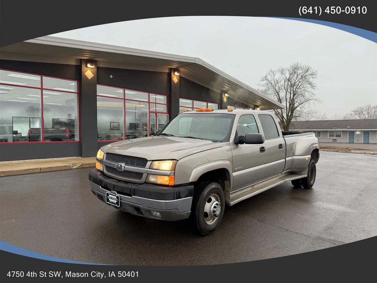 2003 Chevrolet Silverado HD 4WD Crew Cab LWB DRW LS's photo