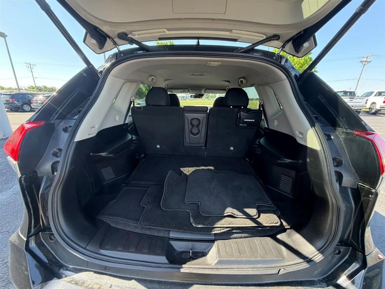 Nissan Rogue  2020