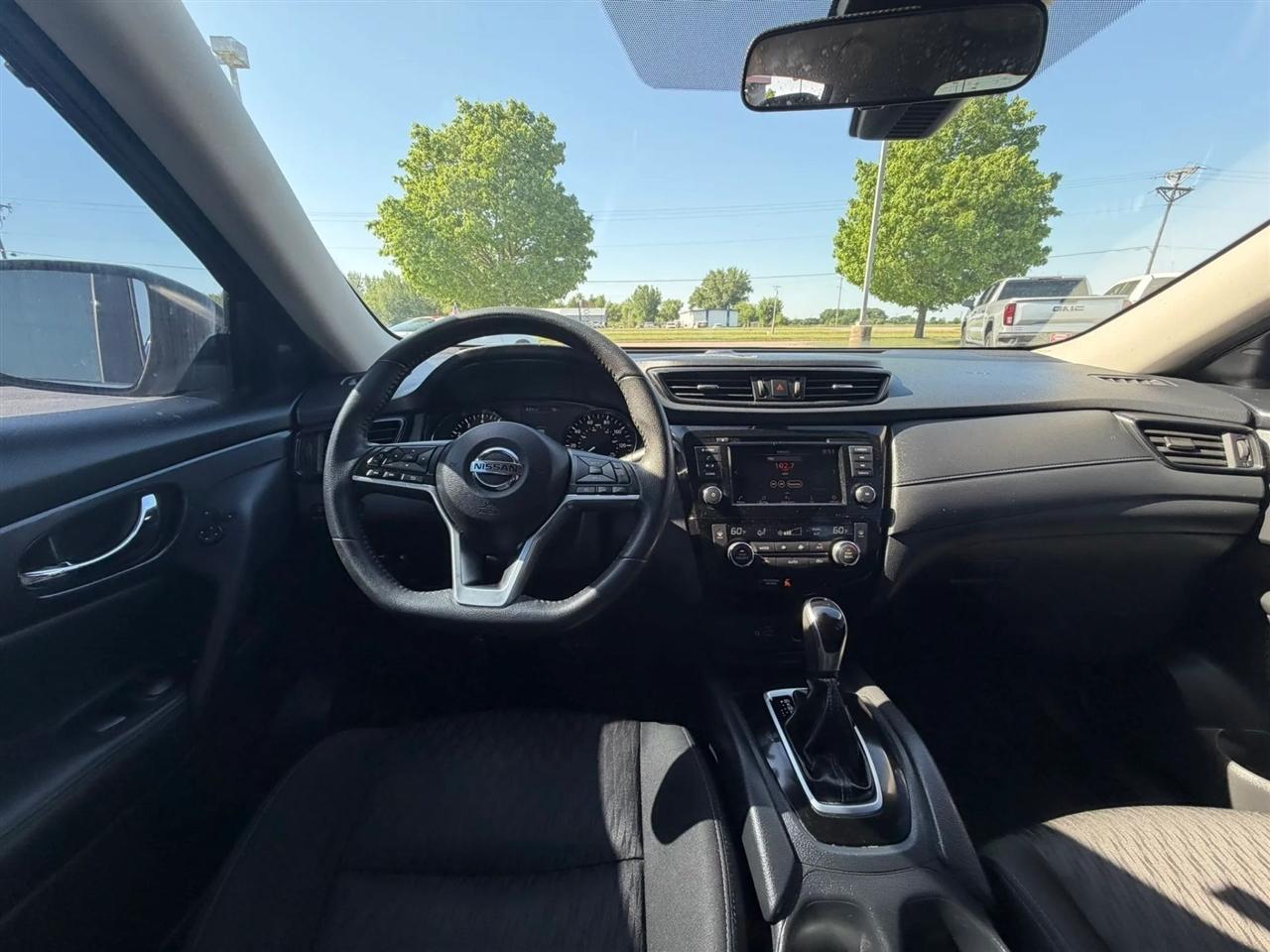 Nissan Rogue  2020