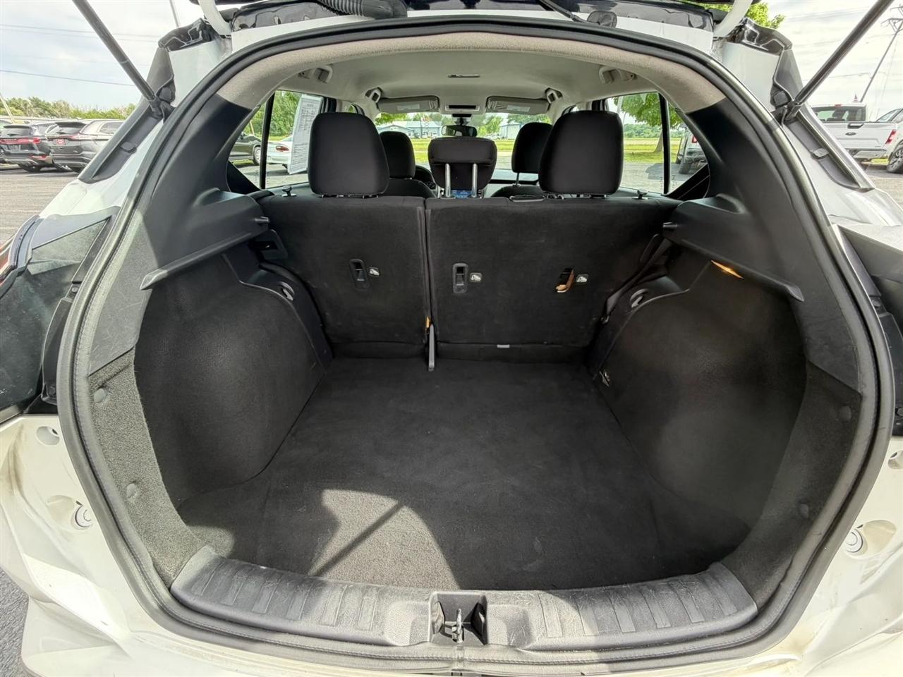 Nissan Kicks  2023
