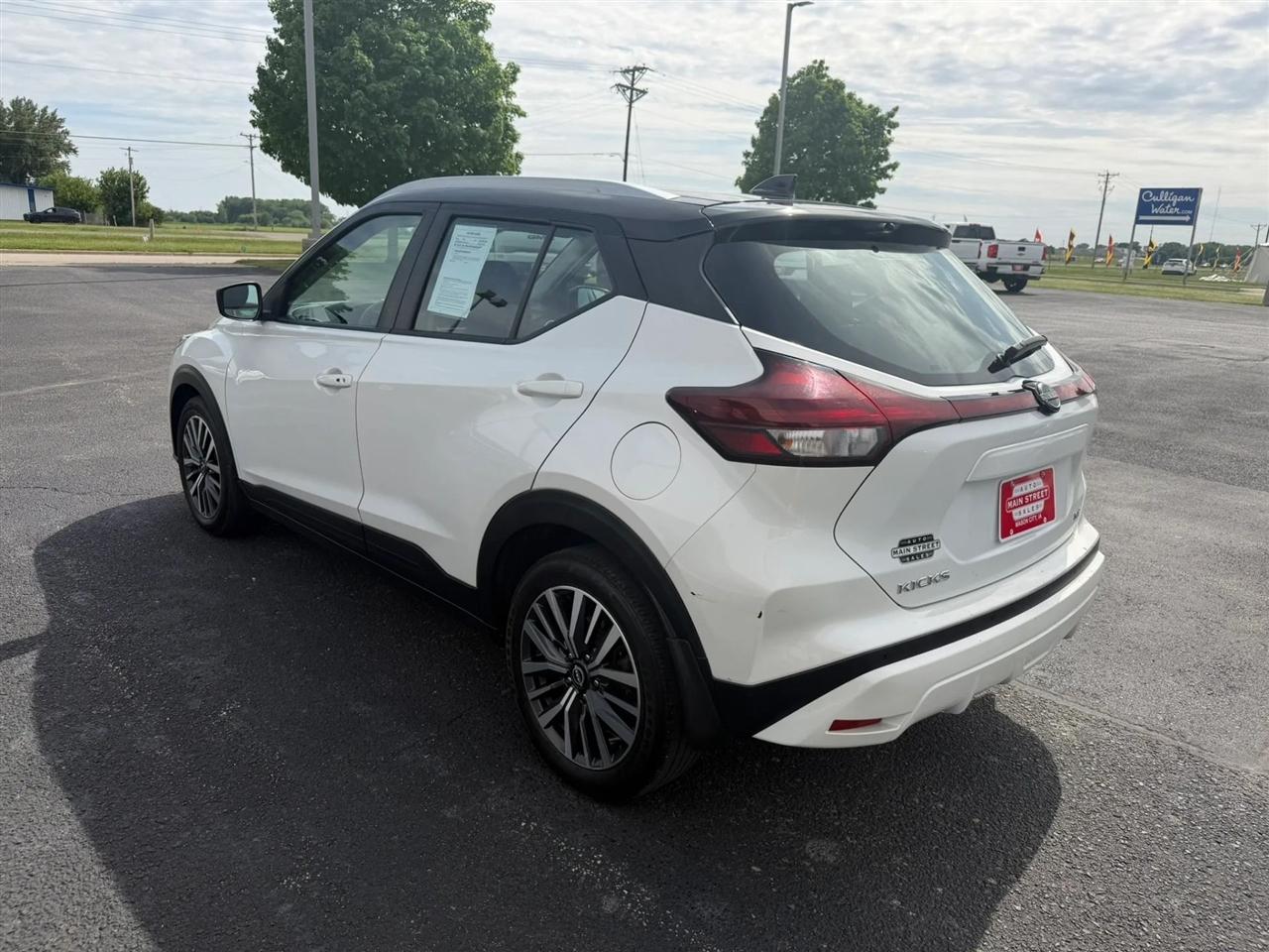 Nissan Kicks  2023