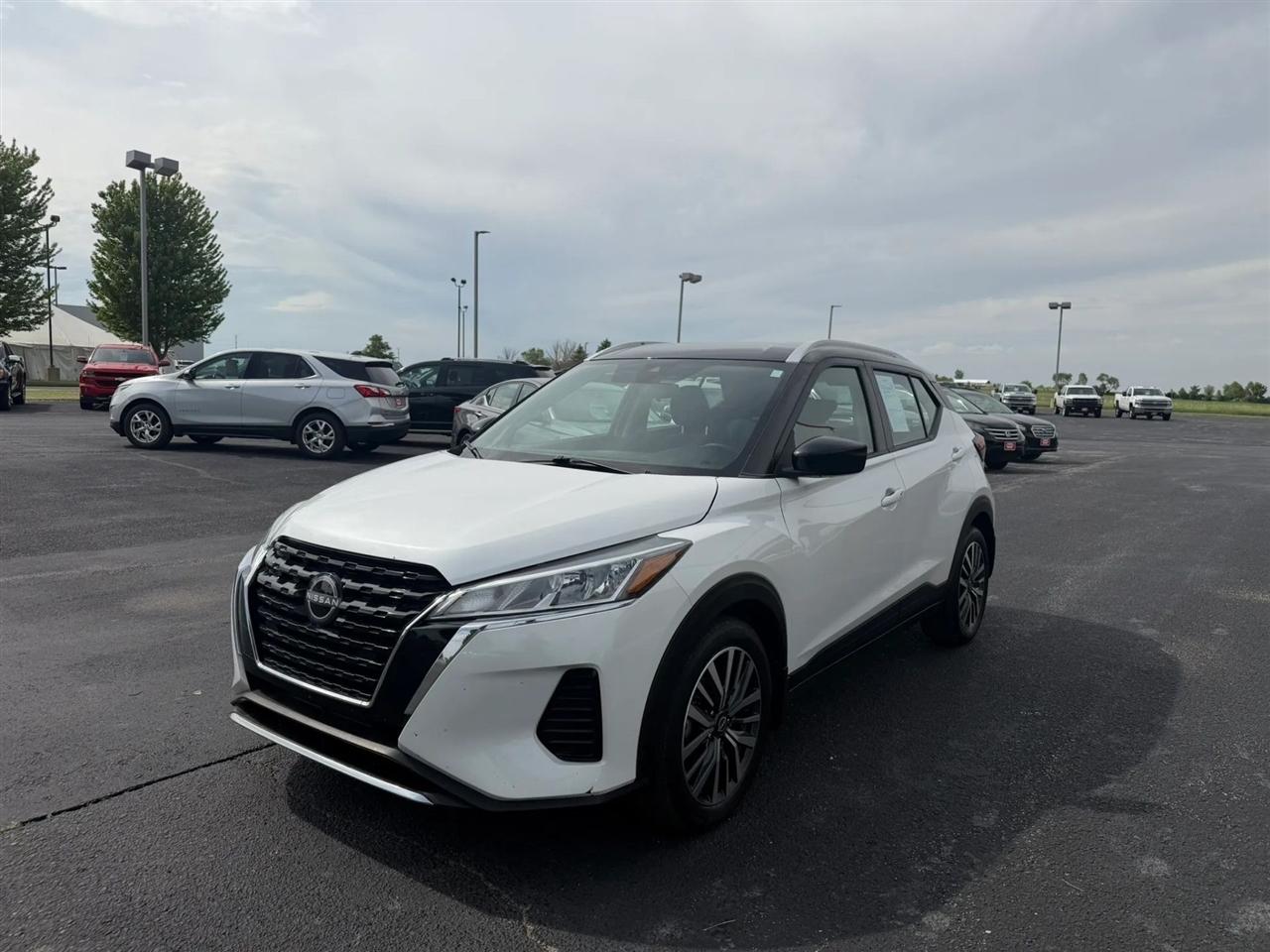 Nissan Kicks  2023