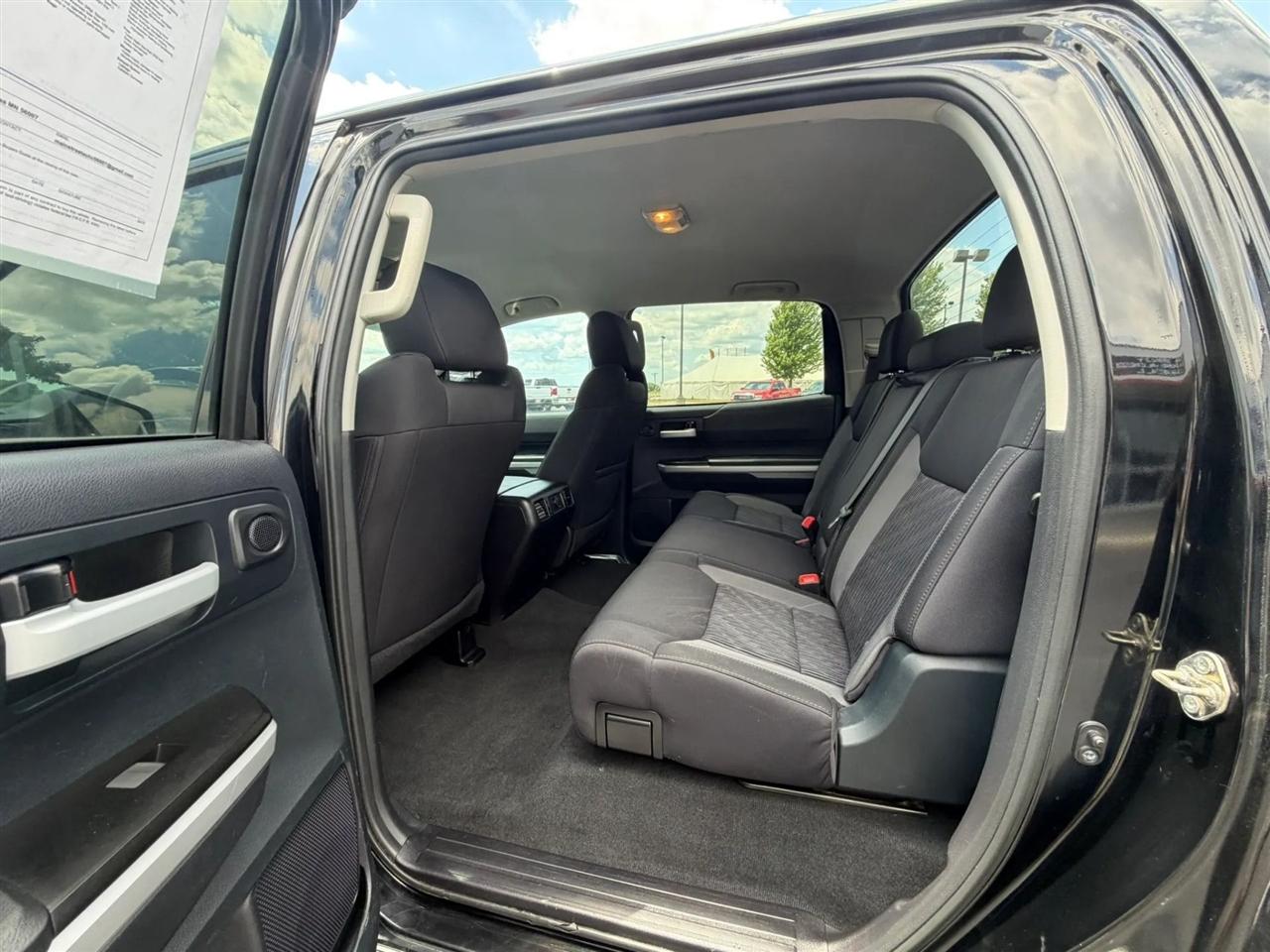 Toyota Tundra  2016