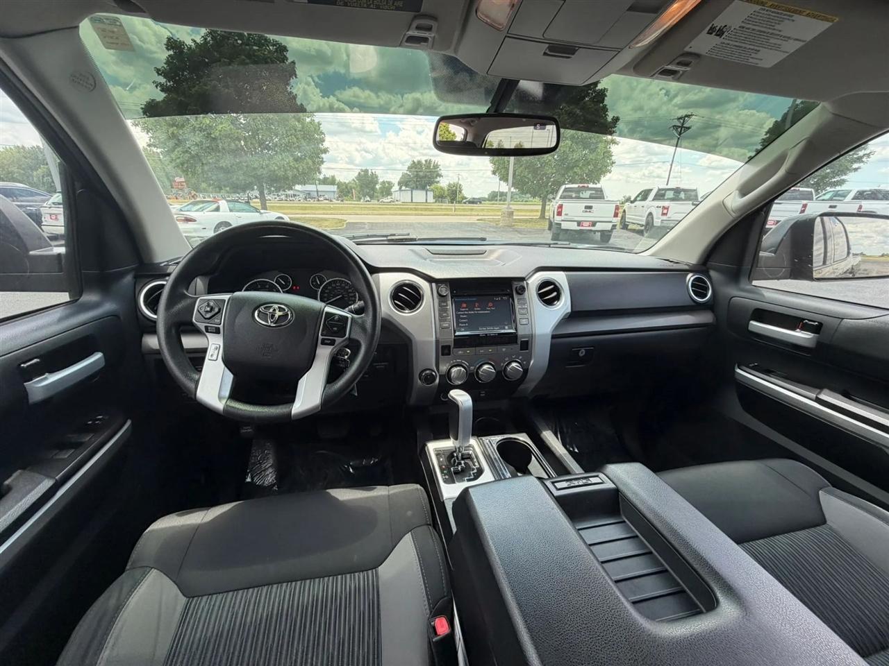 Toyota Tundra  2016