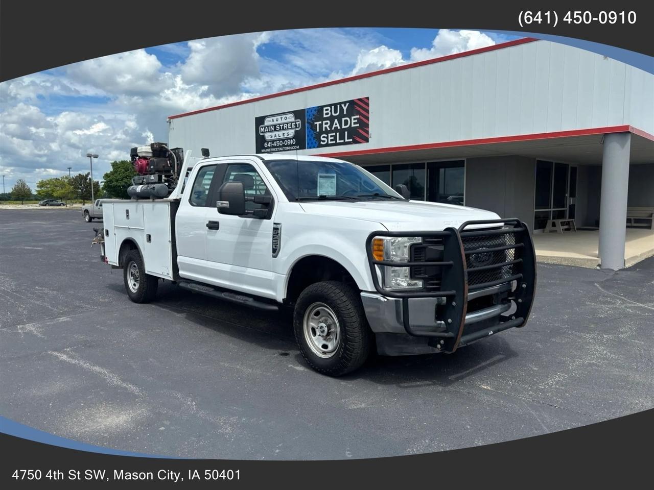2017 Ford F-350 SD XL Pickup 4D 8 ft