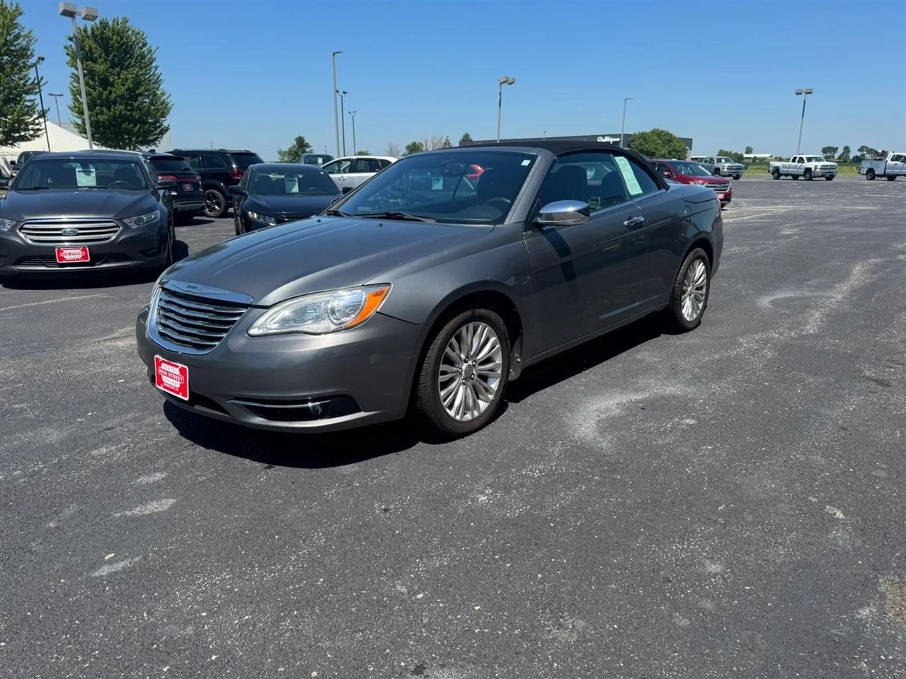 Chrysler 200  2011