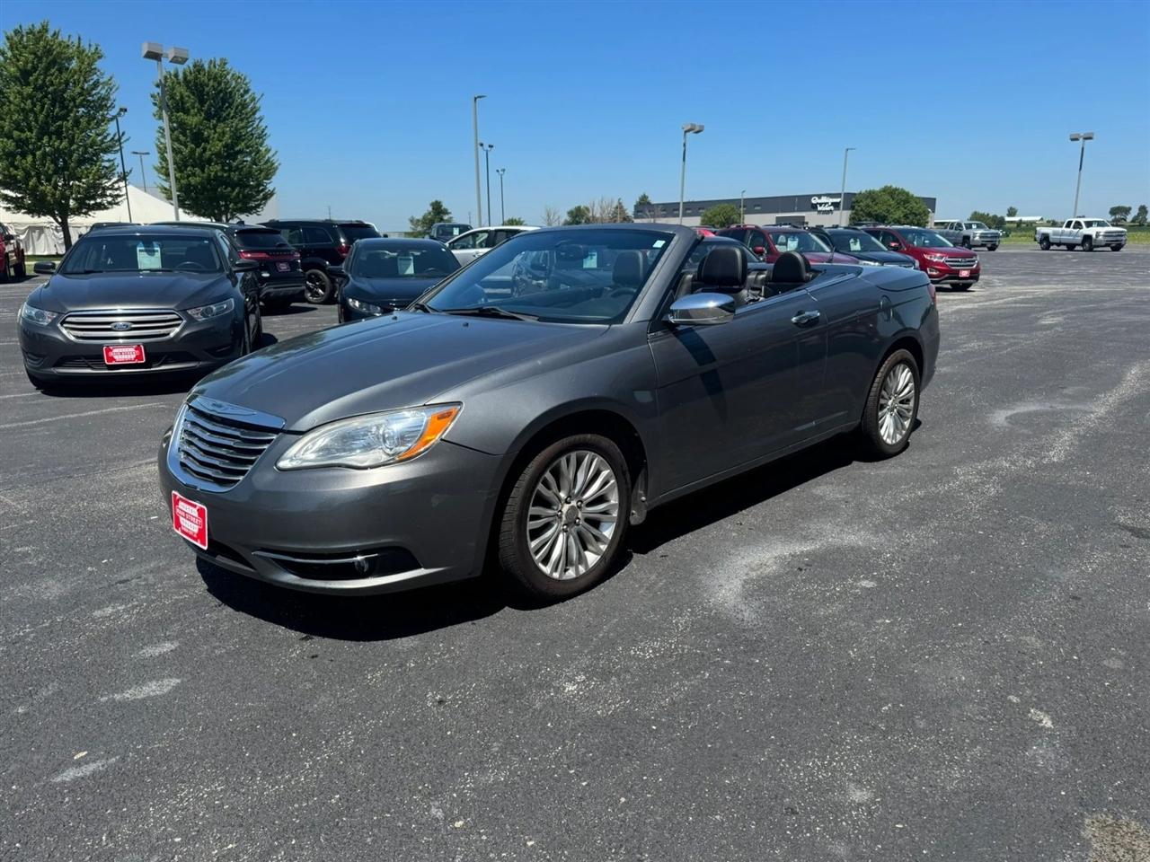 Chrysler 200  2011
