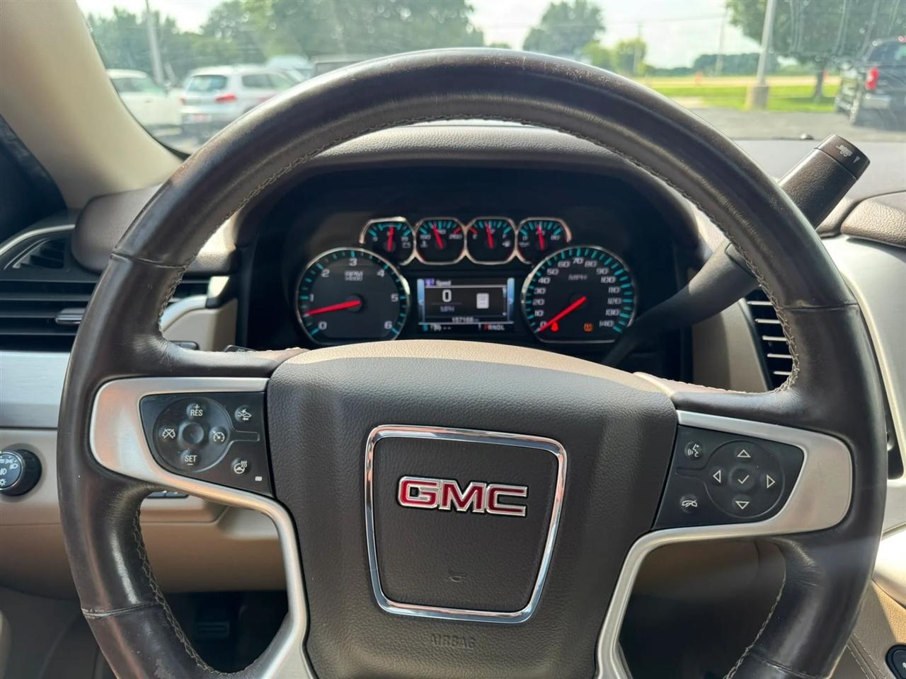 GMC Yukon  2017