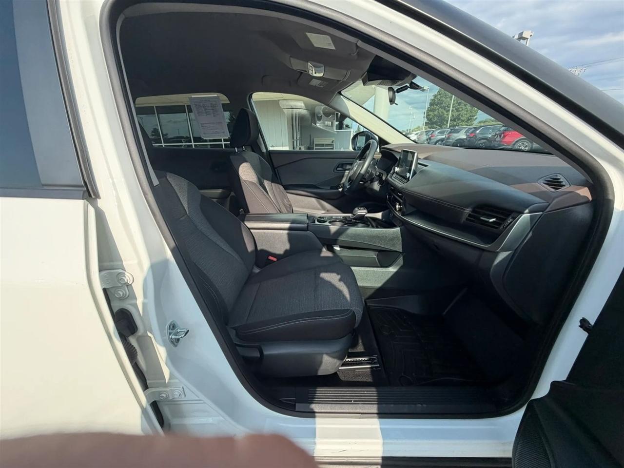 Nissan Rogue  2021