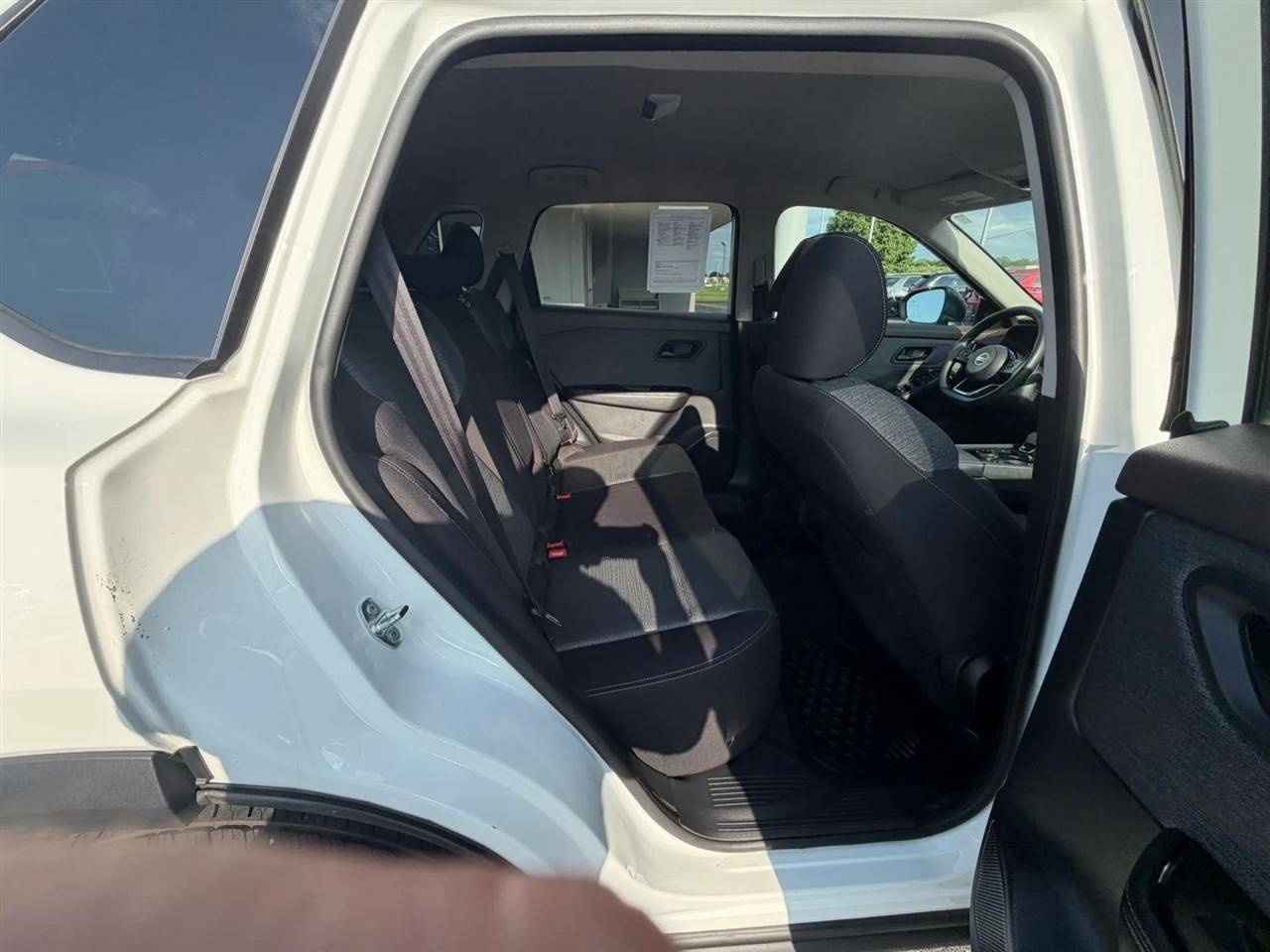 Nissan Rogue  2021