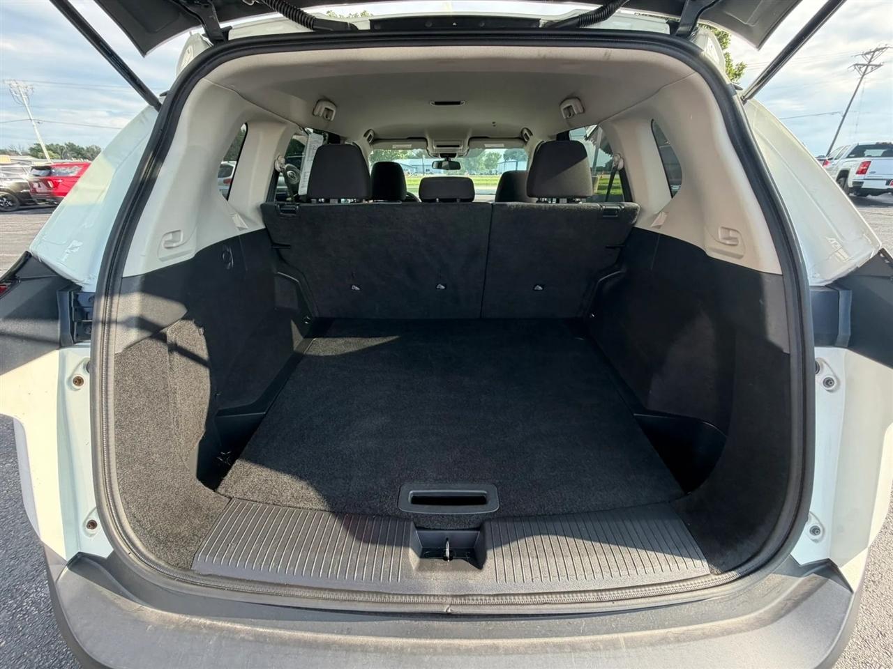 Nissan Rogue  2021