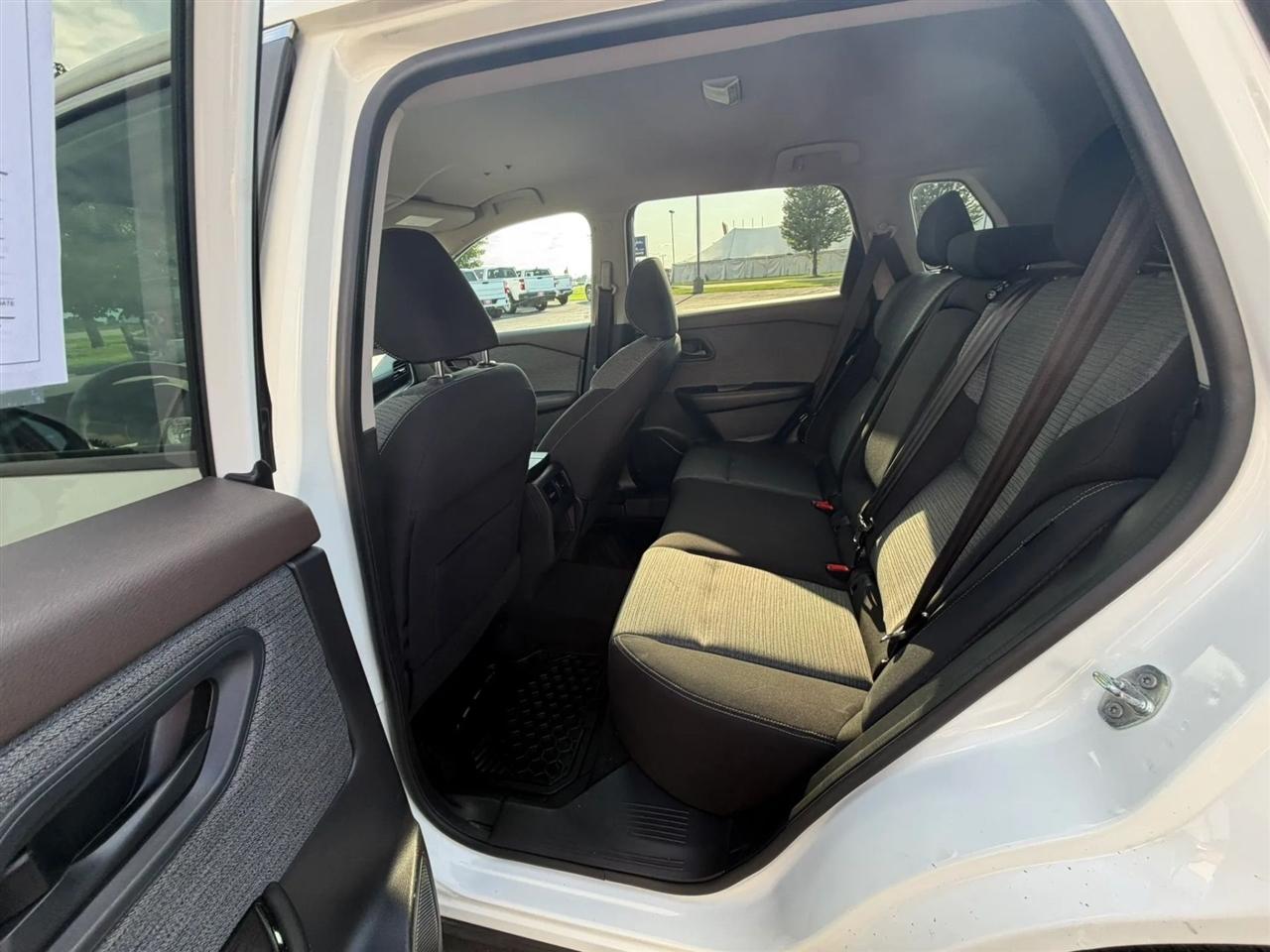 Nissan Rogue  2021