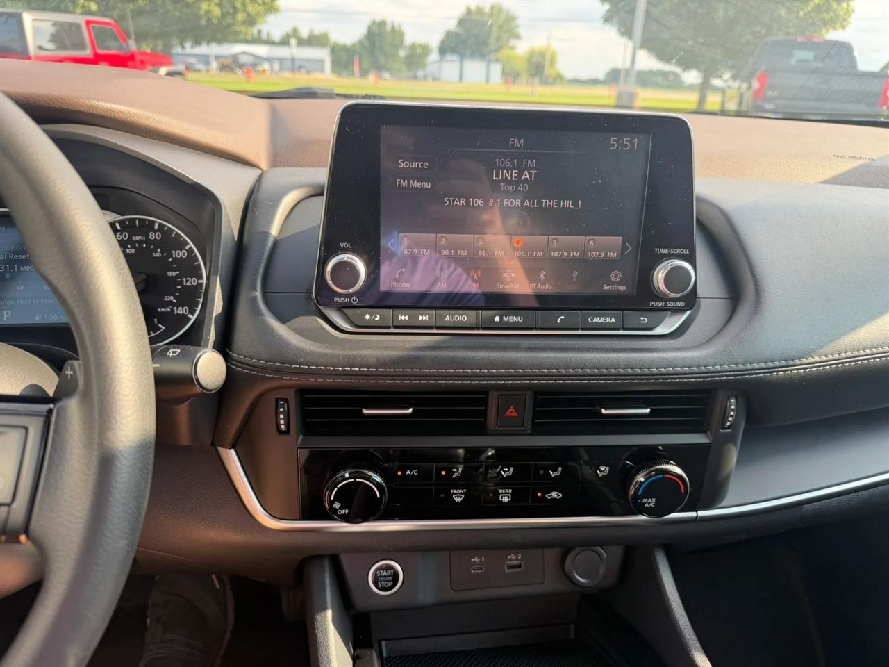Nissan Rogue  2021