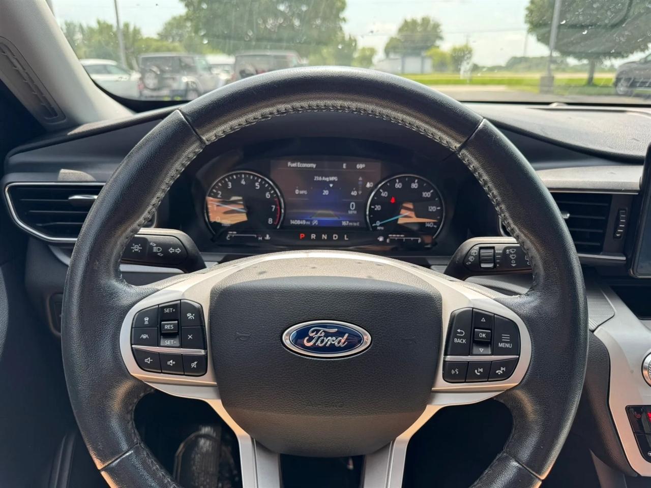 Ford Explorer  2021